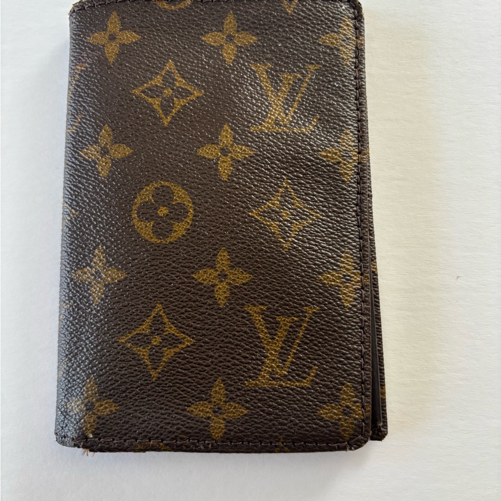 Louis Vuitton Brown And Gold Key  Card Holder